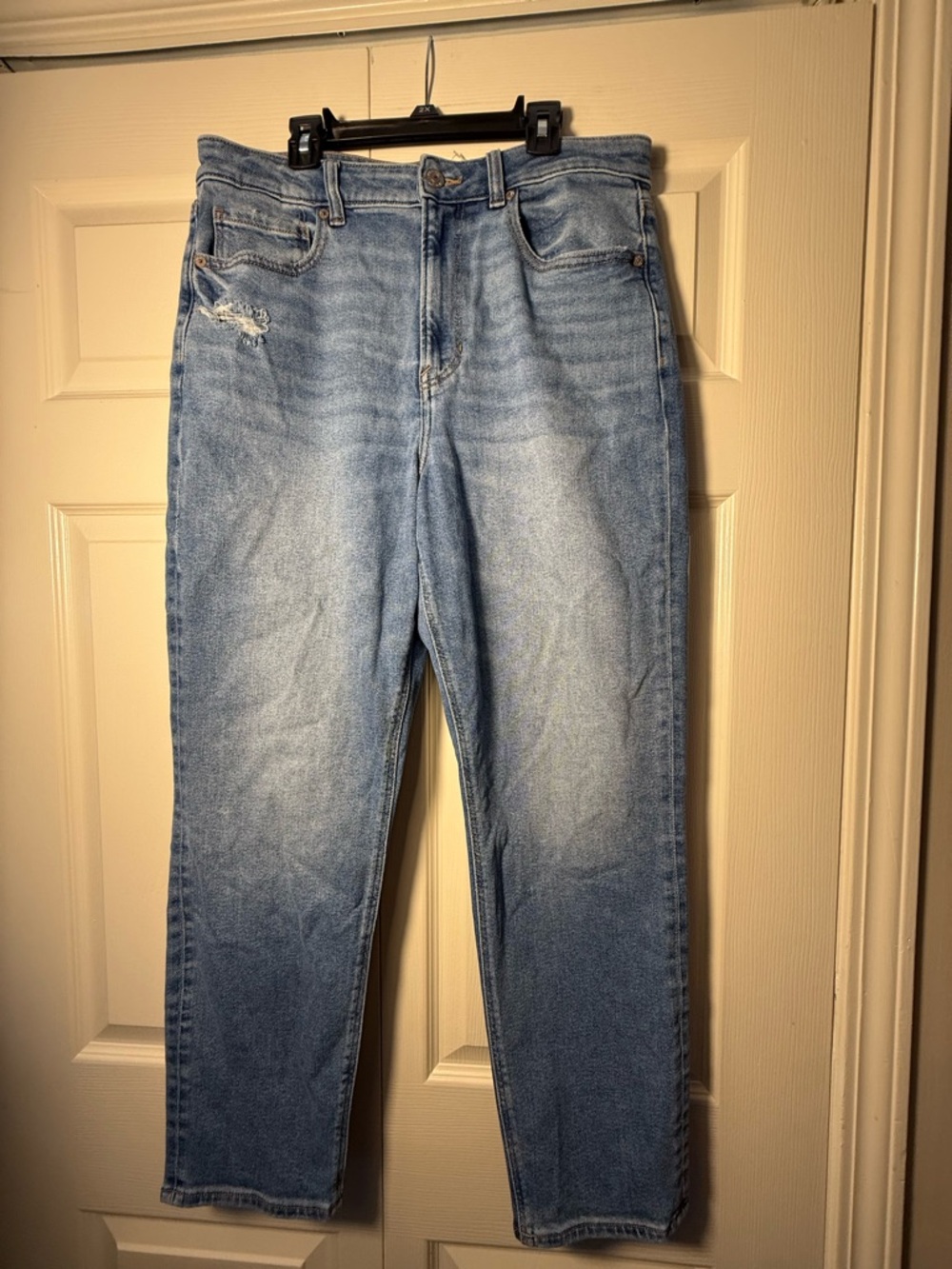 American Eagle Stretch Mom Jeans